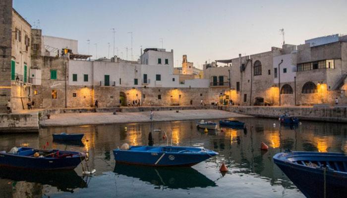 Dimora Centrale Monopoli Bagian luar foto